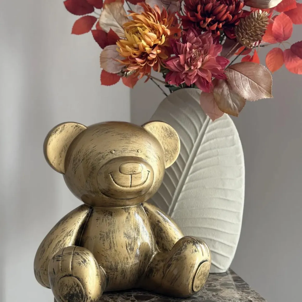 Beer beeld teddy zittend goud 35 cm