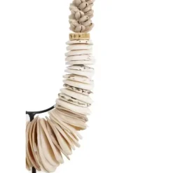 D33 schelp ketting ornament op voet