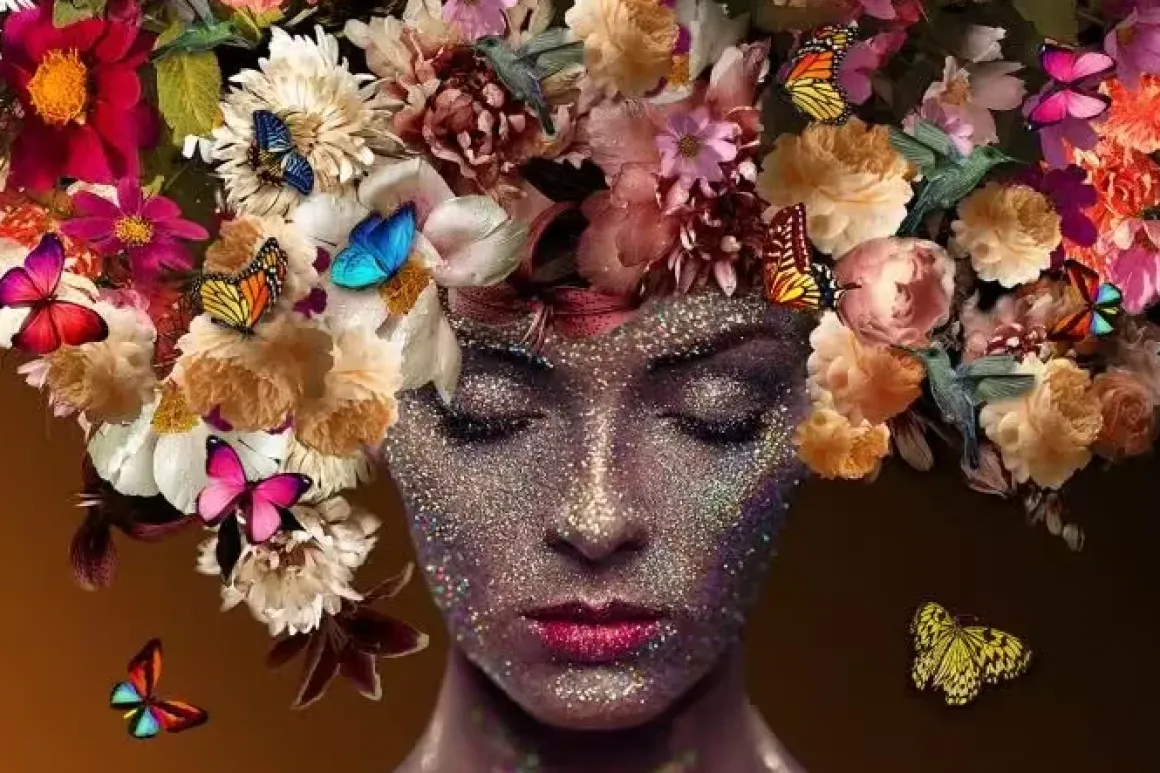 Glasschilderij dame met bloemen, vlinders en glitters 120x80cm
