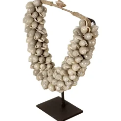 J66 Kleine schelpenketting ornament op voet