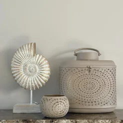 Schelpen ornament op voet wit goud 21 x 9.8 x 35 cm