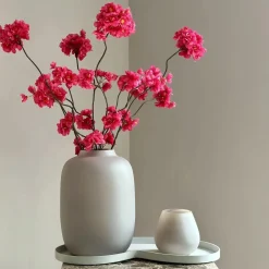 Tafeldecoratie set beige vaas met fuchsia bloesems