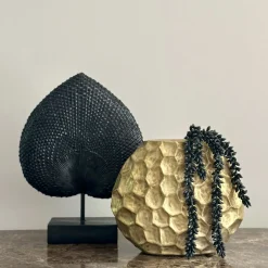 Vensterbank decoratie of side table set vaas goud zwart