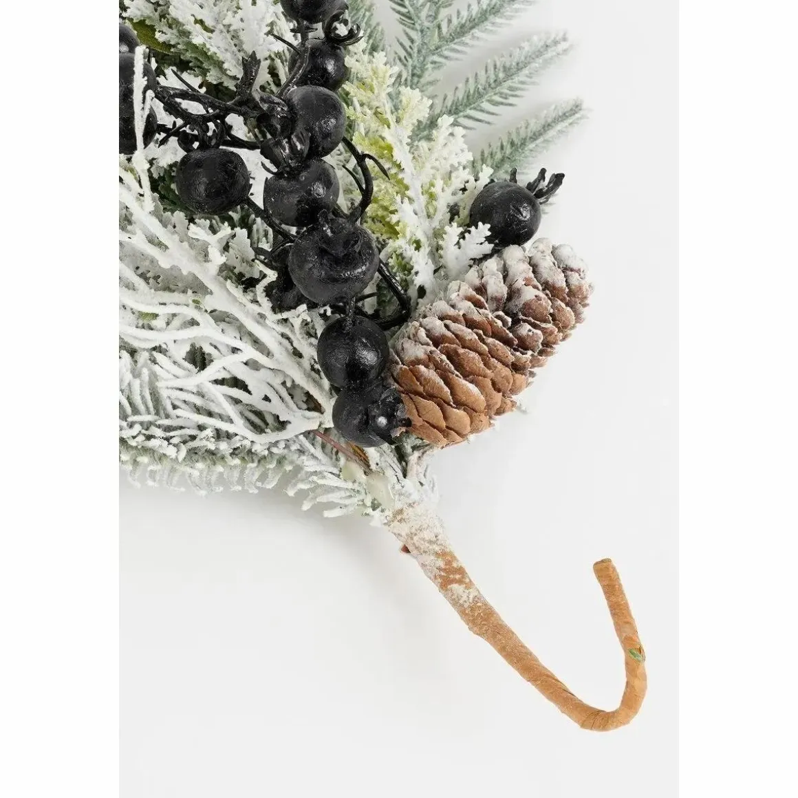 Vesper Guirlande met Dennenappels – L180 x B15 x H10 cm – Groen, Zwart